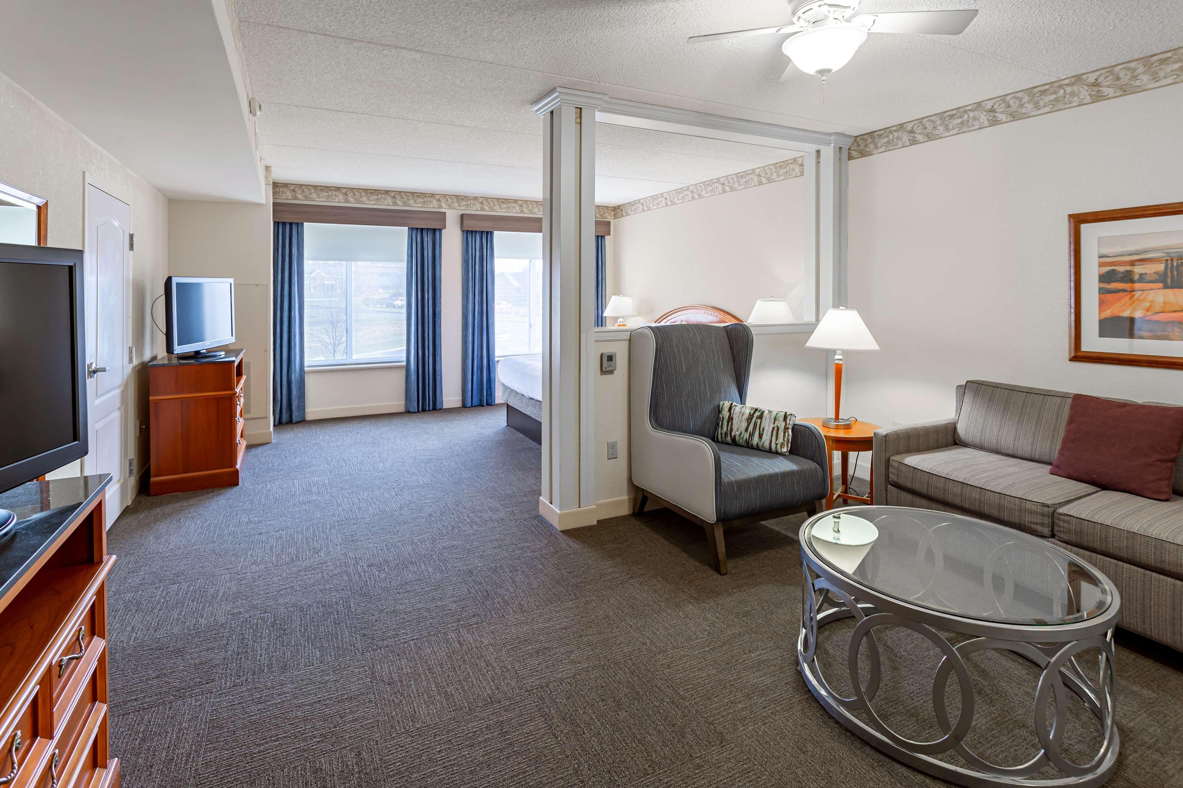 Hilton Garden Inn Wooster Exterior photo