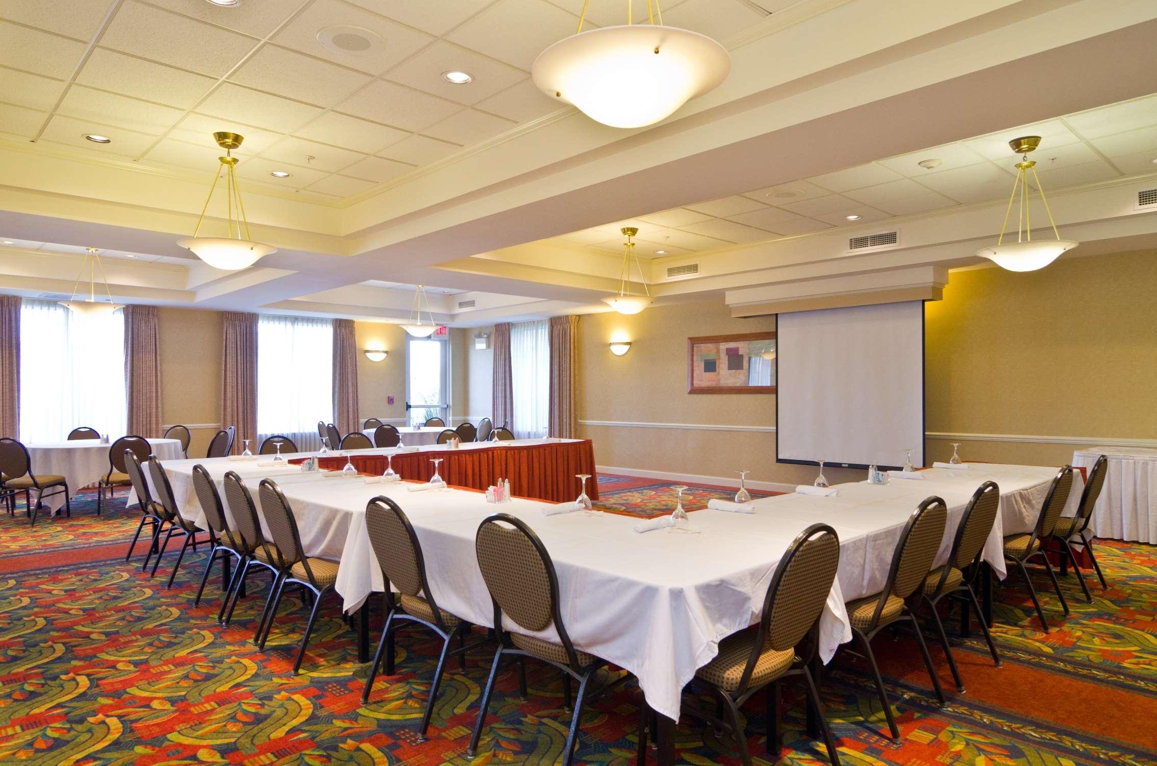 Hilton Garden Inn Wooster Exterior photo