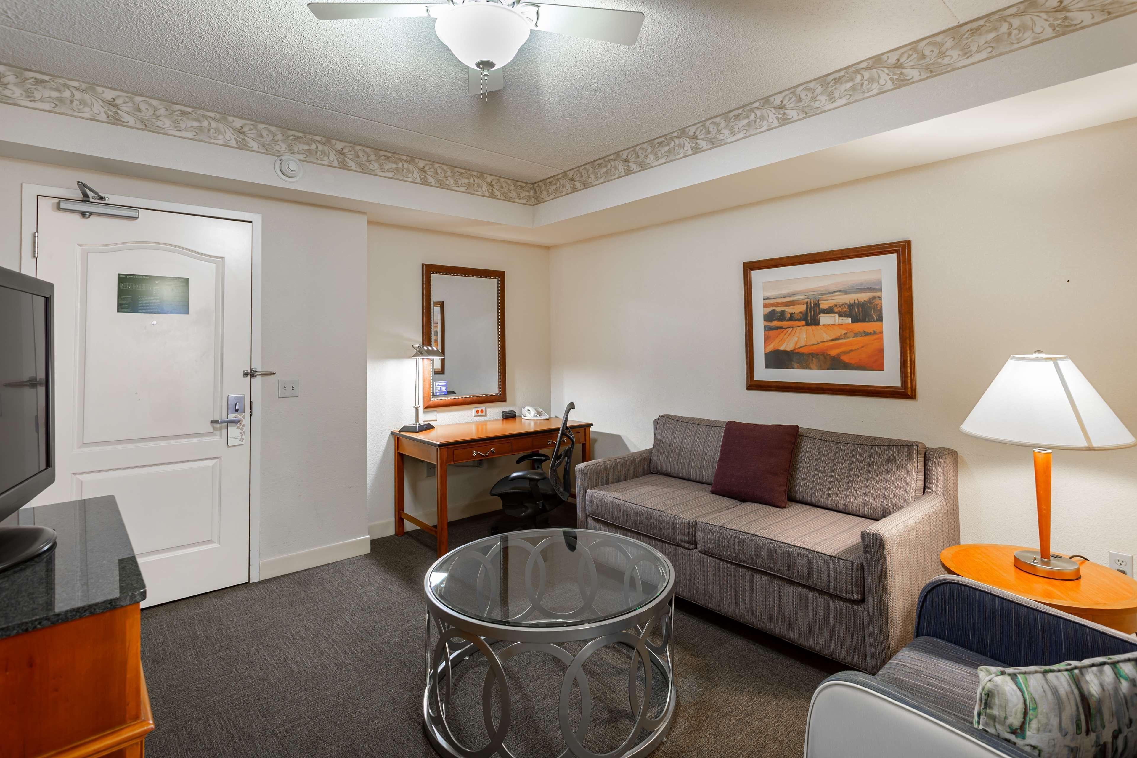 Hilton Garden Inn Wooster Exterior photo