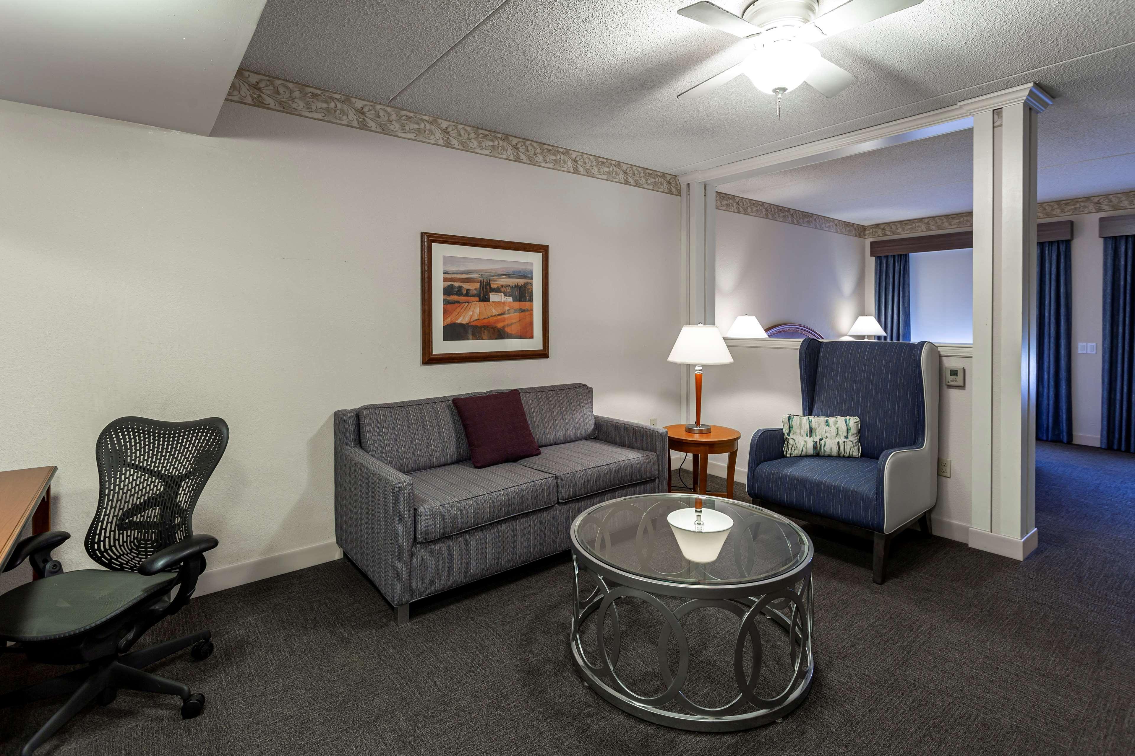 Hilton Garden Inn Wooster Exterior photo