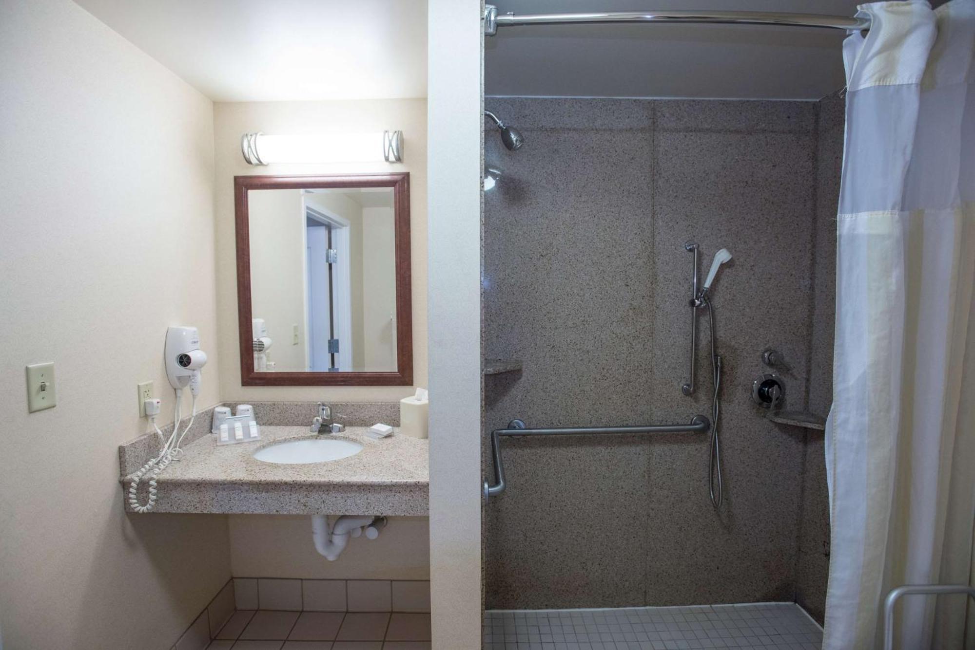 Hilton Garden Inn Wooster Exterior photo