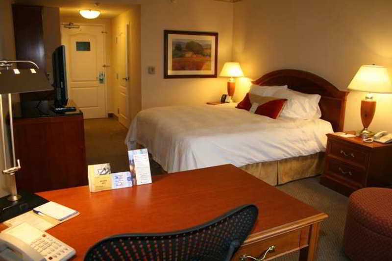 Hilton Garden Inn Wooster Room photo