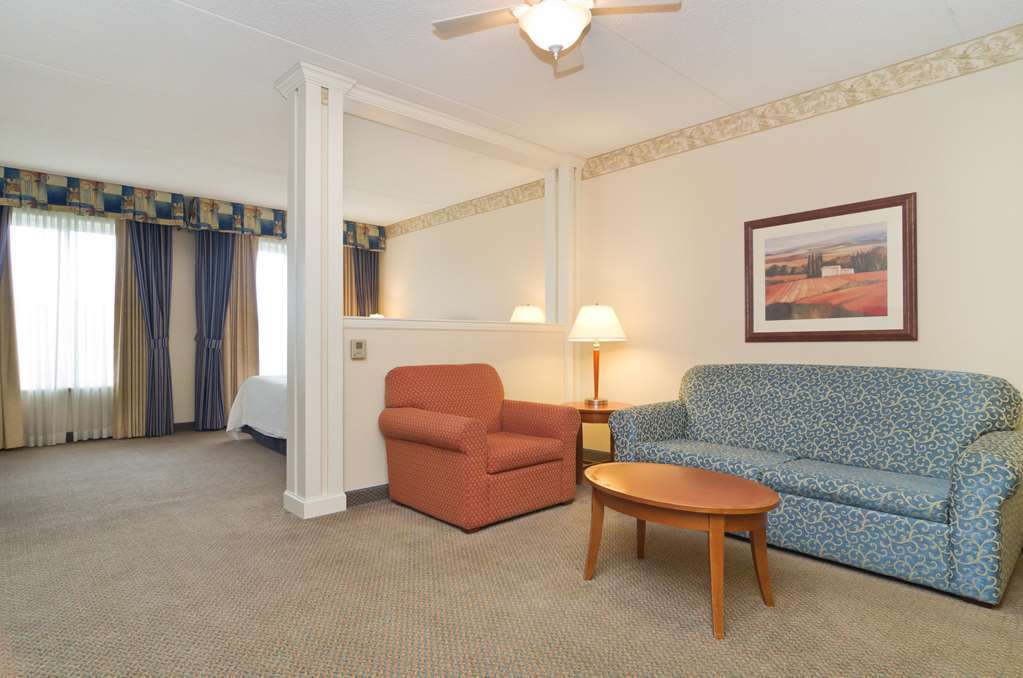 Hilton Garden Inn Wooster Room photo